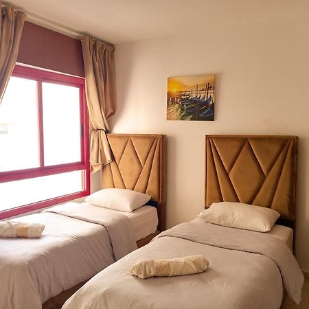 Appartement A Malabata En Face Centre Commercial Megarama & La Gare De Tgv M2 Tanger Ngoại thất bức ảnh