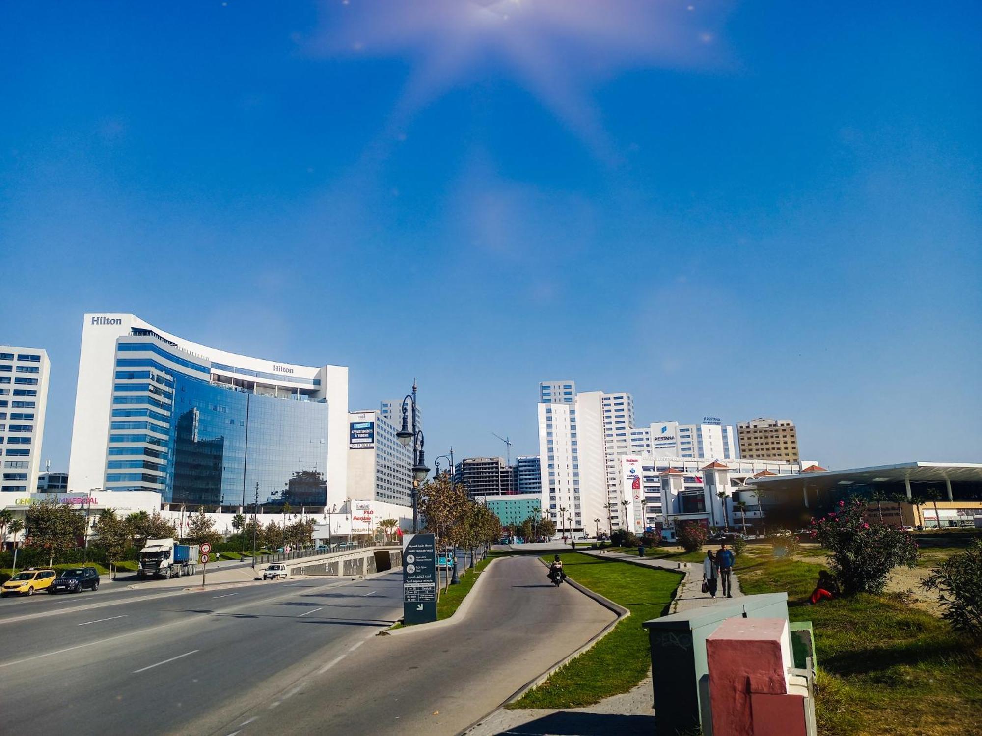 Appartement A Malabata En Face Centre Commercial Megarama & La Gare De Tgv M2 Tanger Ngoại thất bức ảnh
